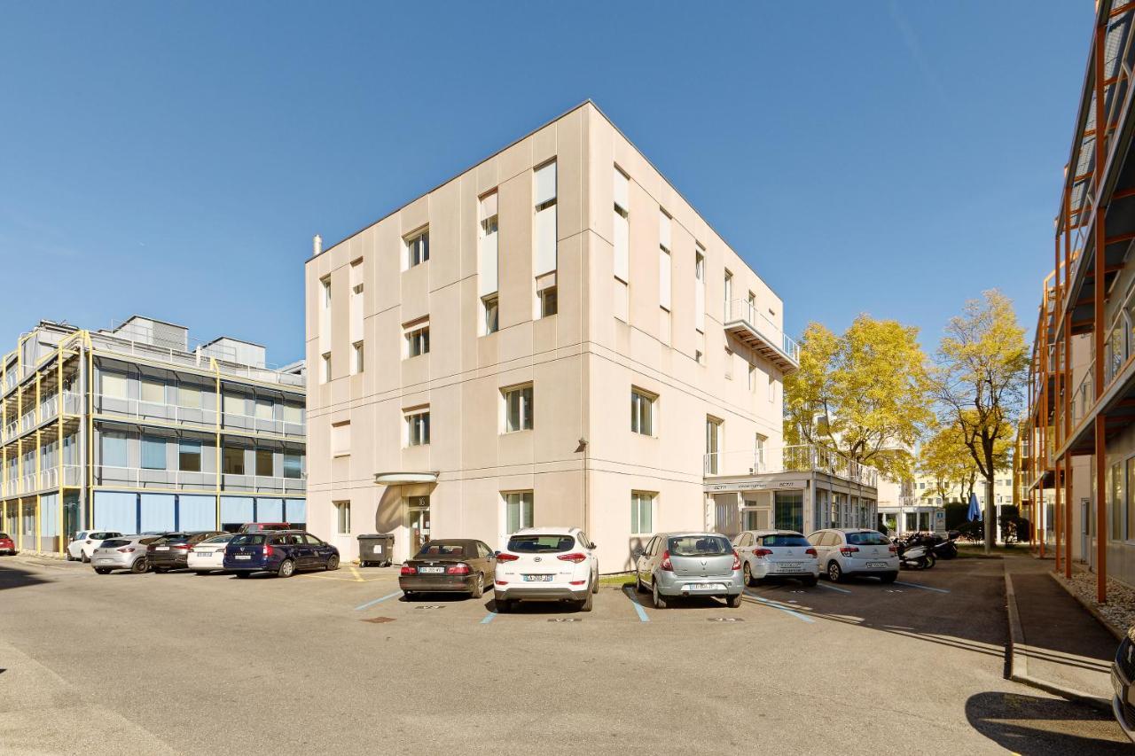 Les Chambres Du Ctn Plan-les-Ouattes Exteriér fotografie