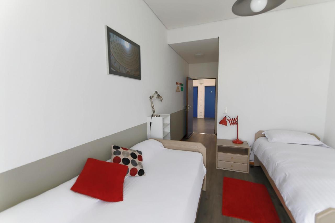 Les Chambres Du Ctn Plan-les-Ouattes Exteriér fotografie